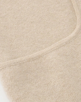 VIONIS·XY Soft Cashmere Knit Texture Close-up Ecru