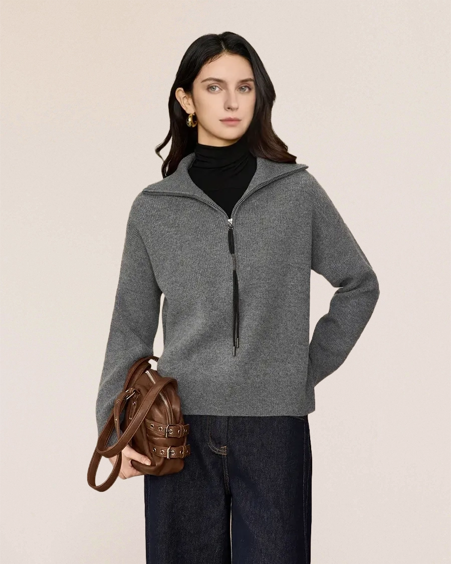 VIONIS·XY Heather Grey Half-Zip Sweater made from 100% Merino Wool, minimalist women’s knitwear with refined ribbed texture and quiet luxury style