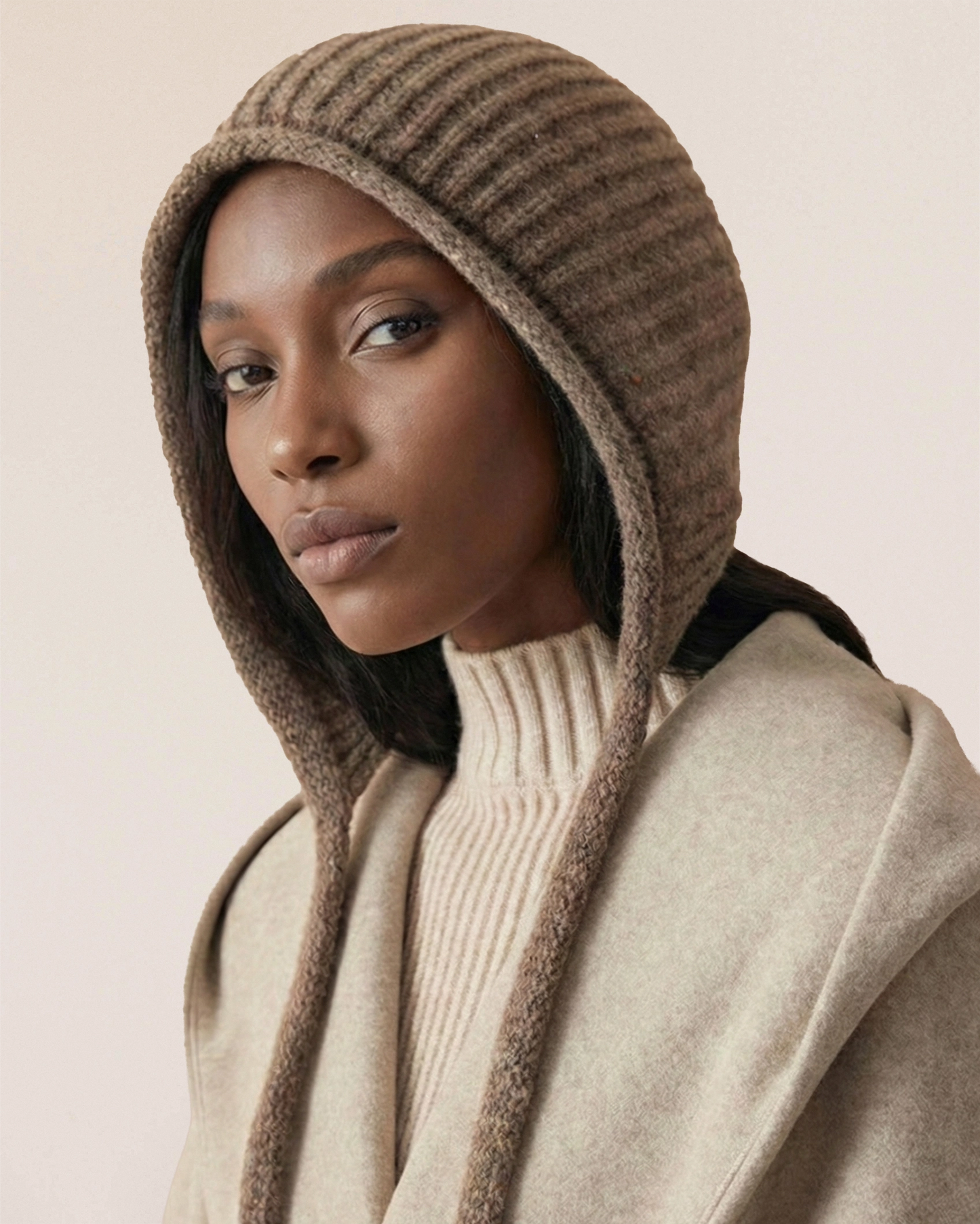 VIONIS·XY merino tie-bonnet in cocoa, front view with sculpted crown and elegant long ties